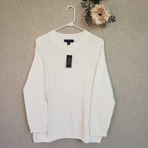 SWEATER WEATHER  Karen Scott White Crew Neck